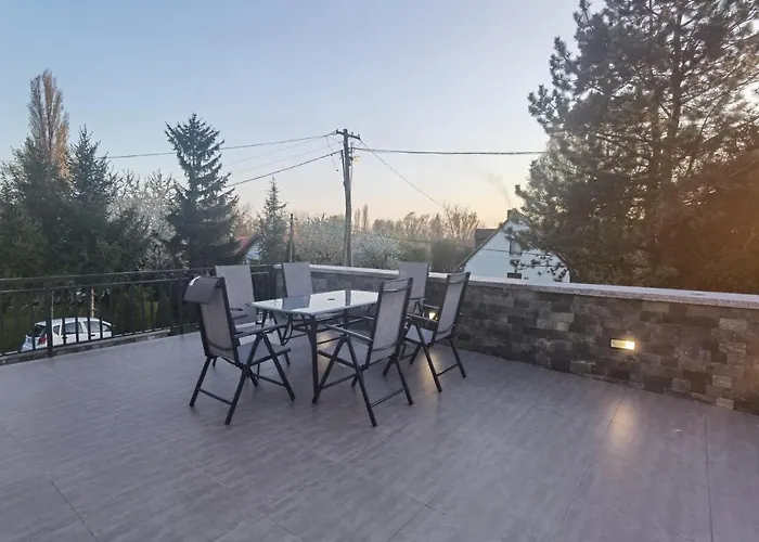 Badacsonyi Rege 公寓 Badacsonytördemic